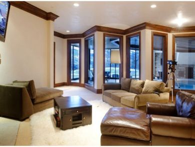 Luxury Aspen Vacation Home Sleeps Sixteen Guests